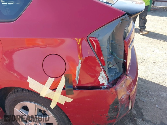 2011 Toyota Prius I z VIN JTDKN3DUXB0250101, wystawiony jako IAAI lot #41797789 z przebiegiem 127 306 mil mil oraz . Historia ofert i sprzedaży dostępna na DreamBid. Obrazek 19.