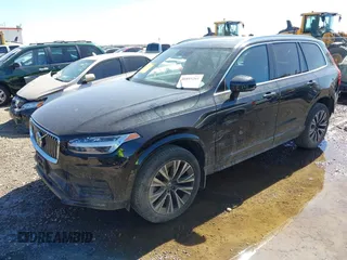 2021 Volvo XC90 Momentum with VIN YV4102PKXM1741082, listed as a IAAI auction lot 41803261 with 42,986 mi miles. Bid and sale history available at carsss.com. Image 18.