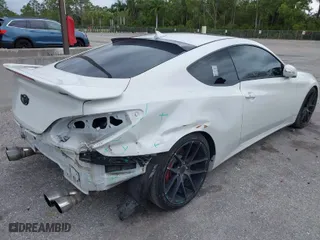 2013 Hyundai Genesis Coupe 3.8 R-Spec with VIN KMHHU6KJ2DU108081, listed as a IAAI auction lot 41650433 with 80,964 mi miles. Bid and sale history available at carsss.com. Image 4.