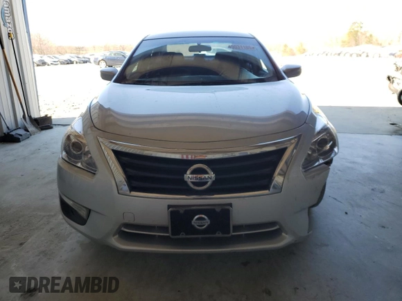 2015 Nissan Altima SV with VIN 1N4AL3AP2FC280526, listed as a Copart auction lot 49031185 with 208,381 mi miles and Salvage Title. Bid and sale history available at DreamBid. Image 5.