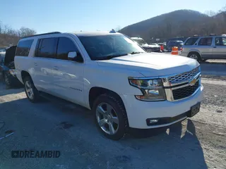 2020 Chevrolet Suburban LT with VIN 1GNSKHKC0LR228452, listed as a IAAI auction lot 41376496 with 89,747 mi miles. Bid and sale history available at carsss.com. Image 1.
