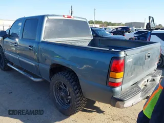 2006 GMC Sierra 1500 with VIN 2GTEC13N661293443, listed as a IAAI auction lot 41635774 with 371,965 mi miles and . Bid and sale history available at DreamBid. Image 3.