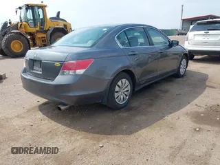 2010 Honda Accord LX z VIN 1HGCP2F3XAA126370, wystawiony jako IAAI lot #42482055 z przebiegiem 356 466 mil mil oraz . Historia ofert i sprzedaży dostępna na DreamBid. Obrazek 4.