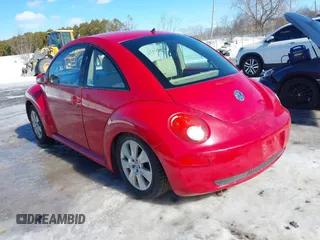 2008 Volkswagen New Beetle Coupe S with VIN 3VWPW31CX8M526844, listed as a IAAI auction lot 41672088 with 141,506 mi miles. Bid and sale history available at carsss.com. Image 3.