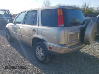 2000 Honda CR-V SE with VIN JHLRD187XYS014686, listed as a IAAI auction lot 42052783 with 208,740 mi miles. Bid and sale history available at carsss.com. Image 3.