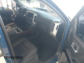 2018 GMC Sierra 1500 SLT z VIN 3GTU2NEC2JG227151, wystawiony jako IAAI lot #42439677 z przebiegiem 105 891 mil mil oraz . Historia ofert i sprzedaży dostępna na DreamBid. Obrazek 5.