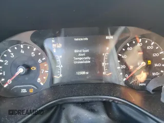 2024 Jeep Compass Latitude с VIN 3C4NJDBNXRT585916, выставлен на аукционе Copart как лот 42536685 с пробегом 12 309 миль миль и Списание • Salvage title. История ставок и продаж доступна на DreamBid. Изображение 9.