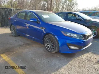 2013 Kia Optima SX with VIN 5XXGR4A67DG211425, listed as a IAAI auction lot 41901260 with 169,777 mi miles. Bid and sale history available at carsss.com. Image 1.