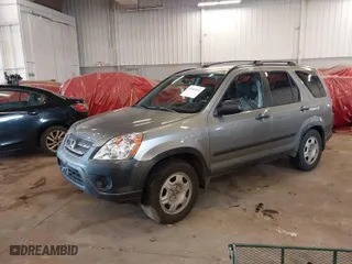 2005 Honda CR-V LX with VIN JHLRD78515C049544, listed as a IAAI auction lot 41807814 with 135,484 mi miles. Bid and sale history available at carsss.com. Image 2.