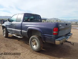 1999 Dodge 2500 with VIN 3B7KF23Z7XG177230, listed as a IAAI auction lot 41792664 with 441,626 mi miles and . Bid and sale history available at DreamBid. Image 3.