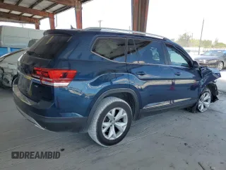 2018 Volkswagen Atlas SE with VIN 1V2DR2CA2JC579756, listed as a Copart auction lot 52103165 with 102,437 mi miles and Salvage title. Bid and sale history available at DreamBid. Image 3.