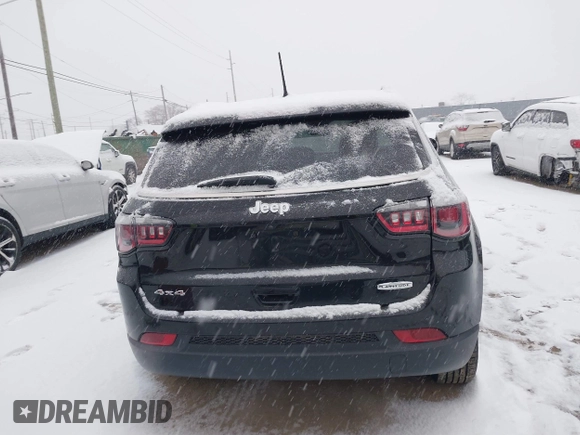 2020 Jeep Compass Latitude with VIN 3C4NJDBB8LT231115, listed as a IAAI auction lot 41254345 with 95,721 mi miles. Bid and sale history available at carsss.com. Image 16.