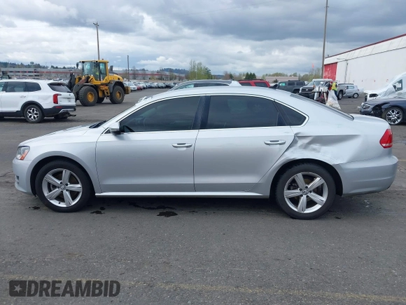 2012 Volkswagen Passat SE with VIN 1VWBP7A36CC005354, listed as a IAAI auction lot 41926270 with 155,493 mi miles. Bid and sale history available at carsss.com. Image 14.