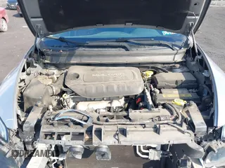 2014 Jeep Cherokee Altitude with VIN 1C4PJMCB5EW167961, listed as a IAAI auction lot 41660440 with 88,705 mi miles and . Bid and sale history available at DreamBid. Image 10.