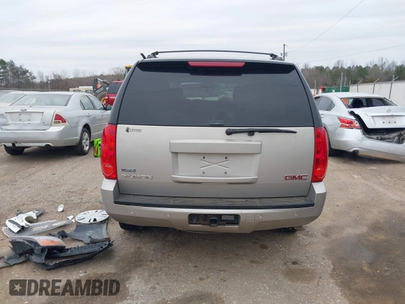 2009 GMC Yukon SLT 4SB with VIN 1GKFK33069R240779, listed as a IAAI auction lot 41639862 with 182,709 mi miles and . Bid and sale history available at DreamBid. Image 17.