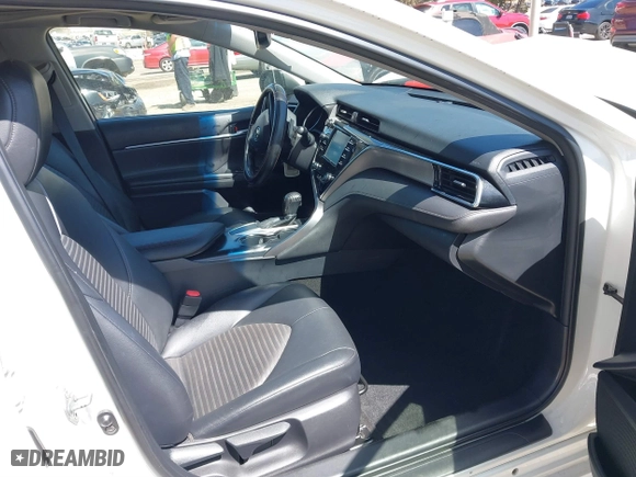 2018 Toyota Camry LE with VIN JTNB11HK2J3000269, listed as a IAAI auction lot 41812634 with 248,881 mi miles. Bid and sale history available at carsss.com. Image 5.