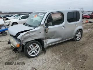 2012 Nissan Cube SL z VIN JN8AZ2KR8CT251700, wystawiony jako Copart lot #42953605 z przebiegiem Nie podano mil oraz Szkoda całkowita • Salvage title. Historia ofert i sprzedaży dostępna na DreamBid. Obrazek 1.