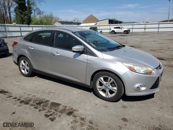 2012 Ford Focus SE with VIN 1FAHP3F26CL127806, listed as a Copart auction lot 53933195 with 100,306 mi miles and Clean Title. Bid and sale history available at carsss.com. Image 4.