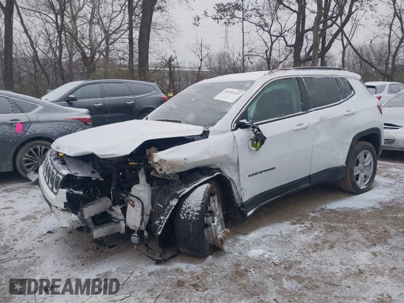 2022 Jeep Compass Latitude with VIN 3C4NJDBB4NT133203, listed as a IAAI auction lot 40990103 with Not provided miles and . Bid and sale history available at DreamBid. Image 6.