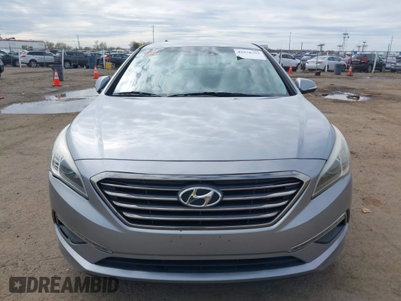 2015 Hyundai Sonata Limited with VIN 5NPE34AF3FH200664, listed as a IAAI auction lot 41870793 with 133,032 mi miles and . Bid and sale history available at DreamBid. Image 12.