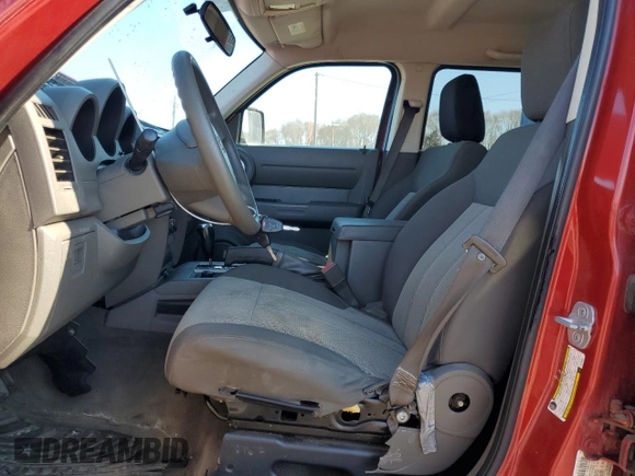 2007 Dodge Nitro SXT with VIN 1D8GU28K37W589333, listed as a Copart auction lot 50489415 with 210,797 mi miles and Salvage Title. Bid and sale history available at DreamBid. Image 7.