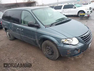 2007 Chrysler Town & Country LWB LX with VIN 2A4GP44R57R304753, listed as a IAAI auction lot 41525158 with 105,278 mi miles. Bid and sale history available at carsss.com. Image 1.