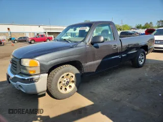 2005 GMC Sierra 1500 Work Truck z VIN 1GTEC14V65Z239340, wystawiony jako Copart lot #66666335 z przebiegiem 198 638 mil mil oraz Czysty tytuł • Clean title. Historia ofert i sprzedaży dostępna na DreamBid. Obrazek 1.