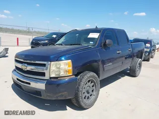 2010 Chevrolet Silverado 1500 LT with VIN 3GCRCSE01AG257037, listed as a IAAI auction lot 41885948 with 148,298 mi miles. Bid and sale history available at carsss.com. Image 17.