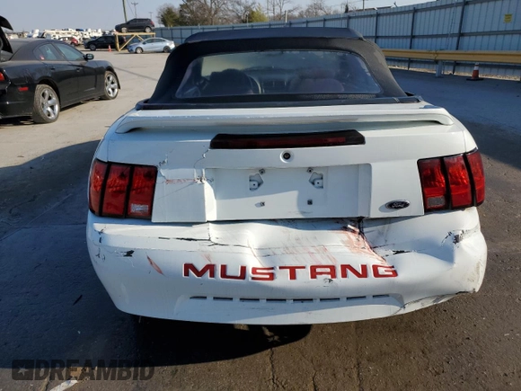 2000 Ford Mustang with VIN 1FAFP4447YF165830, listed as a Copart auction lot 48740405 with 217,792 mi miles and Salvage Title. Bid and sale history available at carsss.com. Image 6.