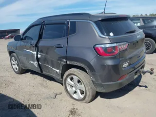 2018 Jeep Compass Altitude with VIN 3C4NJDBB2JT230751, listed as a IAAI auction lot 41671850 with 253,221 mi miles and . Bid and sale history available at carsss.com. Image 3.