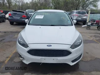 2016 Ford Focus SE with VIN 1FADP3F26GL262689, listed as a IAAI auction lot 41917883 with 178,371 mi miles. Bid and sale history available at carsss.com. Image 12.