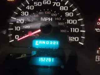 2002 Chevrolet TrailBlazer LS with VIN 1GNDT13S822239757, listed as a IAAI auction lot 41346981 with 192,281 mi miles. Bid and sale history available at carsss.com. Image 7.