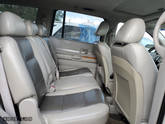 2008 Chrysler Aspen Limited with VIN 1A8HX58NX8F151425, listed as a Copart auction lot 83101784 with 0 mi miles and Non Repairable. Bid and sale history available at carsss.com. Image 11.