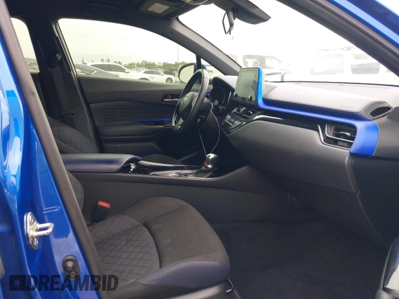 2020 Toyota C-HR LE with VIN JTNKHMBX7L1077218, listed as a IAAI auction lot 41994809 with 69,441 mi miles and . Bid and sale history available at DreamBid. Image 5.