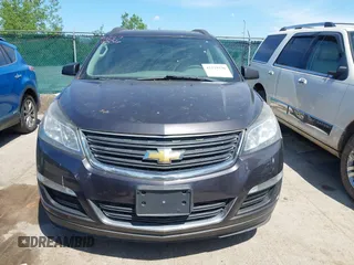 2015 Chevrolet Traverse LS z VIN 1GNKRFED1FJ152781, wystawiony jako IAAI lot #42279336 z przebiegiem 131 491 mil mil oraz . Historia ofert i sprzedaży dostępna na DreamBid. Obrazek 6.
