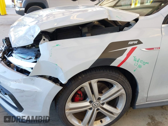 2017 Volkswagen Jetta GLI с VIN 3VW4T7AJ4HM407124, выставлен на аукционе IAAI как лот 42391726 с пробегом 108 898 миль миль и . История ставок и продаж доступна на DreamBid. Изображение 6.