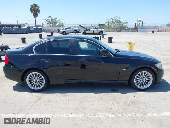 2011 BMW 3 Series 335d z VIN WBAPN7C53BF183620, wystawiony jako IAAI lot #42516979 z przebiegiem 118 828 mil mil oraz . Historia ofert i sprzedaży dostępna na DreamBid. Obrazek 13.