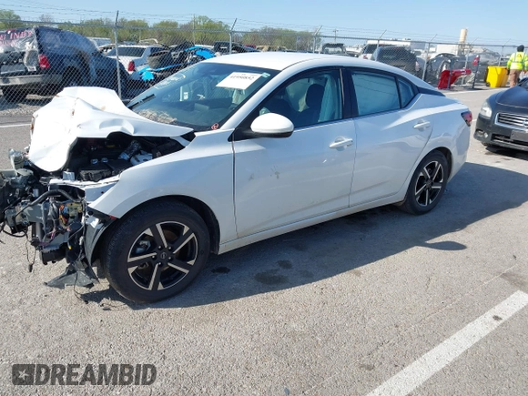 2025 Nissan Sentra SV z VIN 3N1AB8CV0SY210467, wystawiony jako IAAI lot #41950852 z przebiegiem 16 442 mil mil oraz . Historia ofert i sprzedaży dostępna na DreamBid. Obrazek 18.