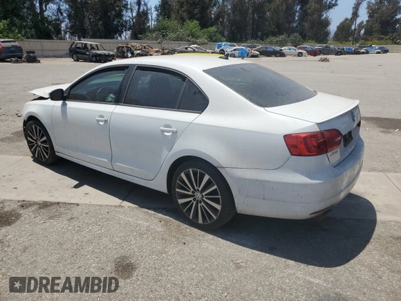 2014 Volkswagen Jetta SE with VIN 3VWD17AJ5EM295208, listed as a Copart auction lot 64684005 with 94,133 mi miles and Salvage title. Bid and sale history available at DreamBid. Image 2.