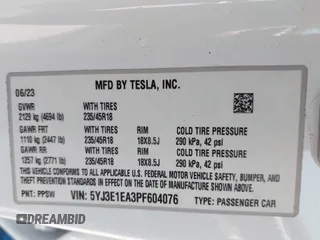 2023 Tesla Model 3 z VIN 5YJ3E1EA3PF604076, wystawiony jako IAAI lot #42181964 z przebiegiem 23 207 mil mil oraz . Historia ofert i sprzedaży dostępna na DreamBid. Obrazek 9.