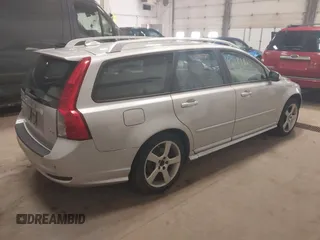 2011 Volvo V50 с VIN YV1672MW8B2597061, выставлен на аукционе IAAI как лот 42083823 с пробегом 164 818 миль миль и . История ставок и продаж доступна на DreamBid. Изображение 4.