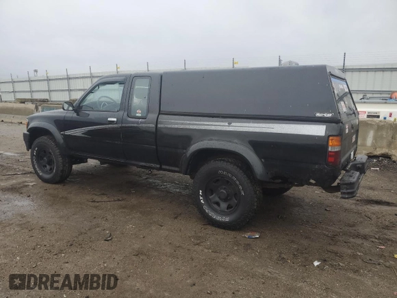 1994 Toyota Pickup DX with VIN 4TAVN13D0RZ292555, listed as a Copart auction lot 86992414 with 103,946 mi miles and Clean title. Bid and sale history available at DreamBid. Image 2.