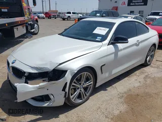 2015 BMW 4 Series 435i z VIN WBA3R1C58FK194626, wystawiony jako IAAI lot #42082585 z przebiegiem 70 619 mil mil oraz . Historia ofert i sprzedaży dostępna na DreamBid. Obrazek 2.