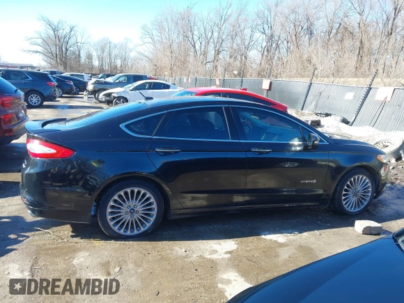 2013 Ford Fusion Titanium Hybrid with VIN 3FA6P0RU5DR339716, listed as a IAAI auction lot 41405835 with 197,840 mi miles. Bid and sale history available at carsss.com. Image 13.