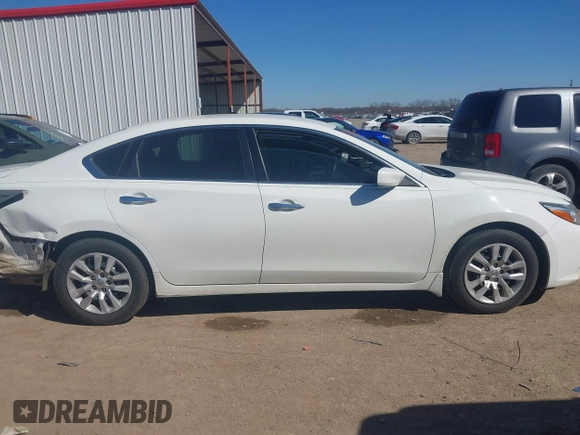 2018 Nissan Altima SV with VIN 1N4AL3AP4JC290385, listed as a IAAI auction lot 41697803 with 165,475 mi miles and . Bid and sale history available at carsss.com. Image 13.
