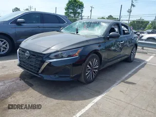 2025 Nissan Altima SV with VIN 1N4BL4DV6SN377960, listed as a IAAI auction lot 42174214 with 4,226 mi miles and . Bid and sale history available at DreamBid. Image 20.