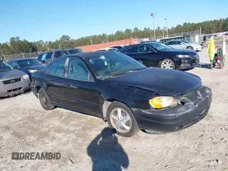 2004 Pontiac Grand Am SE with VIN 1G2NE52F74C226518, listed as a IAAI auction lot 41235829 with 215,862 mi miles. Bid and sale history available at carsss.com. Image 1.