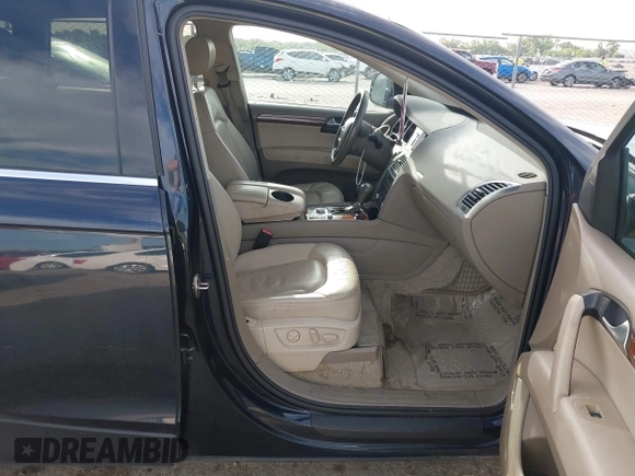 2007 Audi Q7 Premium with VIN WA1BY74L17D066083, listed as a IAAI auction lot 42307748 with 171,507 mi miles and . Bid and sale history available at DreamBid. Image 5.