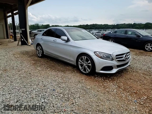 2016 Mercedes-Benz C 300 z VIN 55SWF4JB3GU176843, wystawiony jako Copart lot #57259905 z przebiegiem 87 361 mil mil oraz Szkoda całkowita • Salvage title. Historia ofert i sprzedaży dostępna na DreamBid. Obrazek 13.