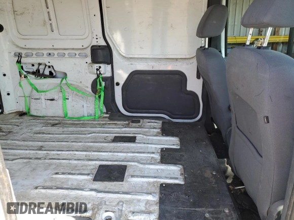 2010 Ford Transit Connect XL с VIN NM0LS7AN4AT019593, выставлен на аукционе Copart как лот 61385355 с пробегом 172 015 миль миль и Списание • Salvage title. История ставок и продаж доступна на DreamBid. Изображение 12.